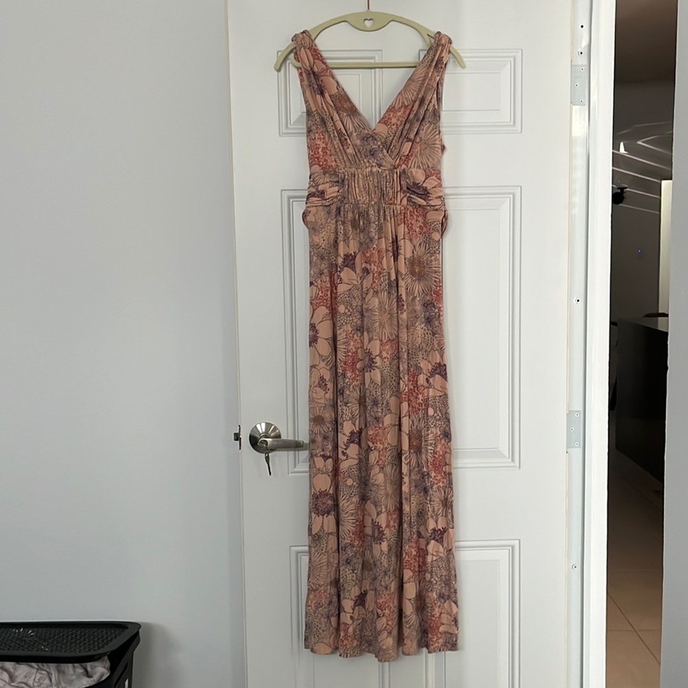 To the max xs long dress